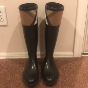 Burberry Crosshill Rain Boots